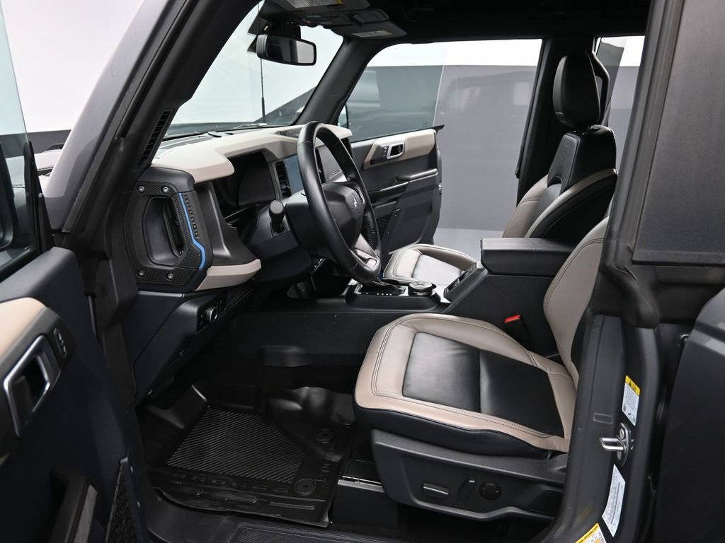 Used 2024 Ford Bronco Wildtrak image 14