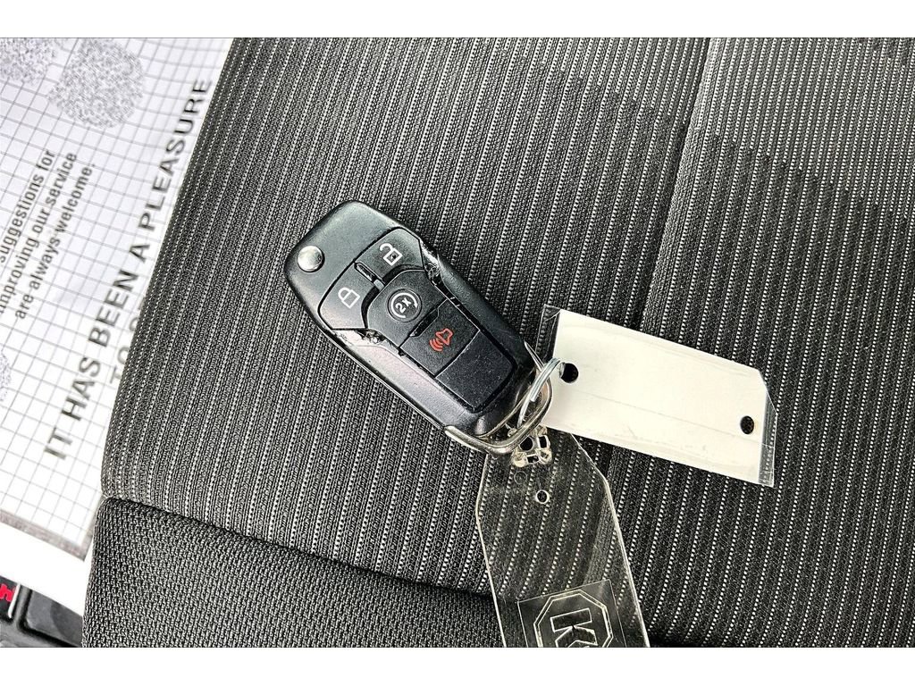 Used 2016 Ford F150 XLT w/ Equipment Group 302A Luxury image 12