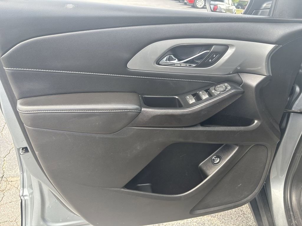 Certified 2023 Chevrolet Traverse LT image 21