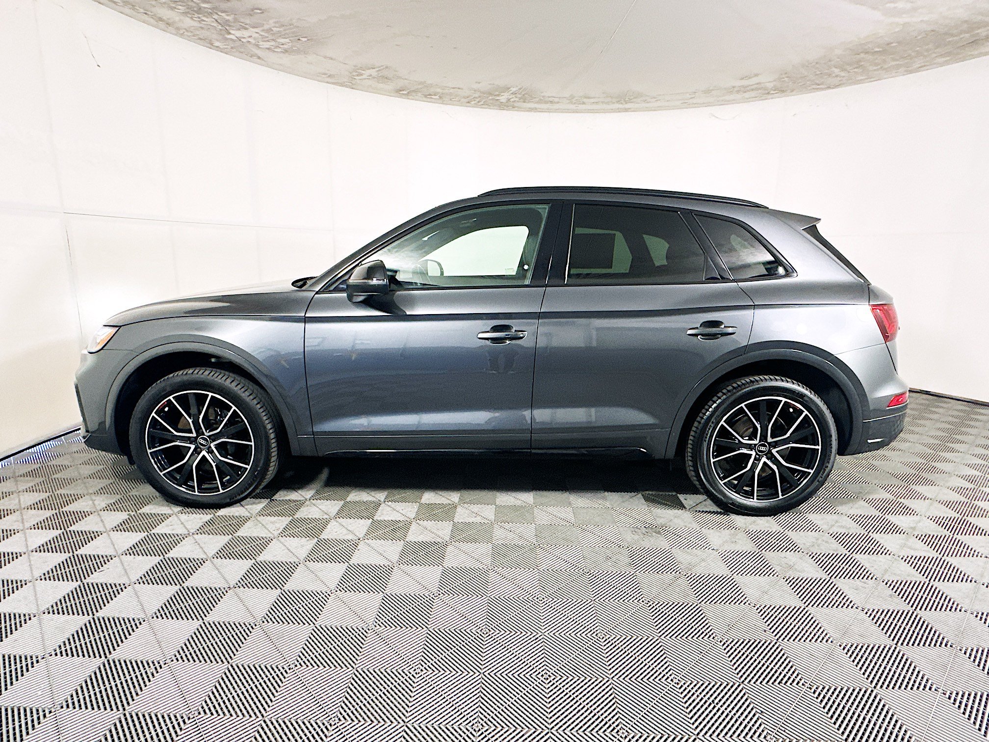 Used 2023 Audi SQ5 Premium Plus w/ Premium Plus Package AWD/4WD image 6