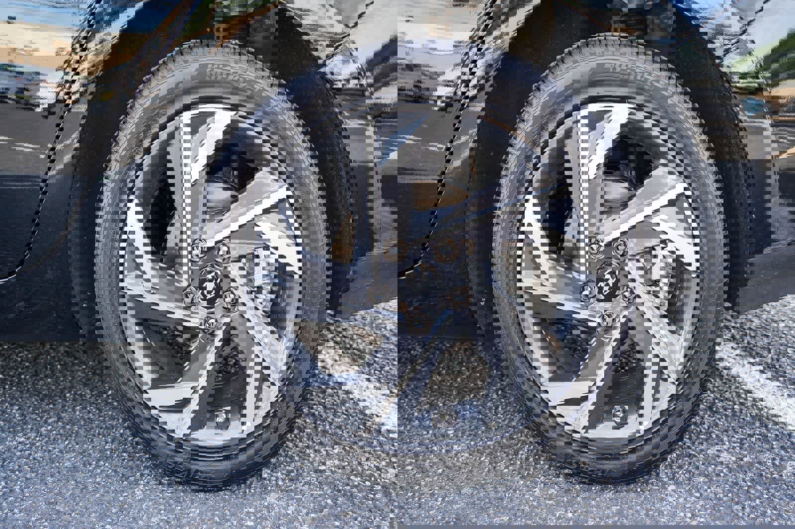 Certified 2025 Hyundai Elantra SEL image 9