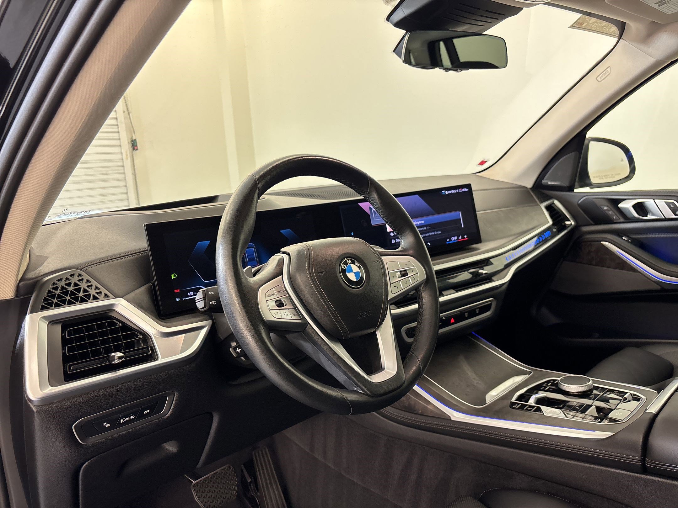 Certified 2025 BMW X7 xDrive40i image 4