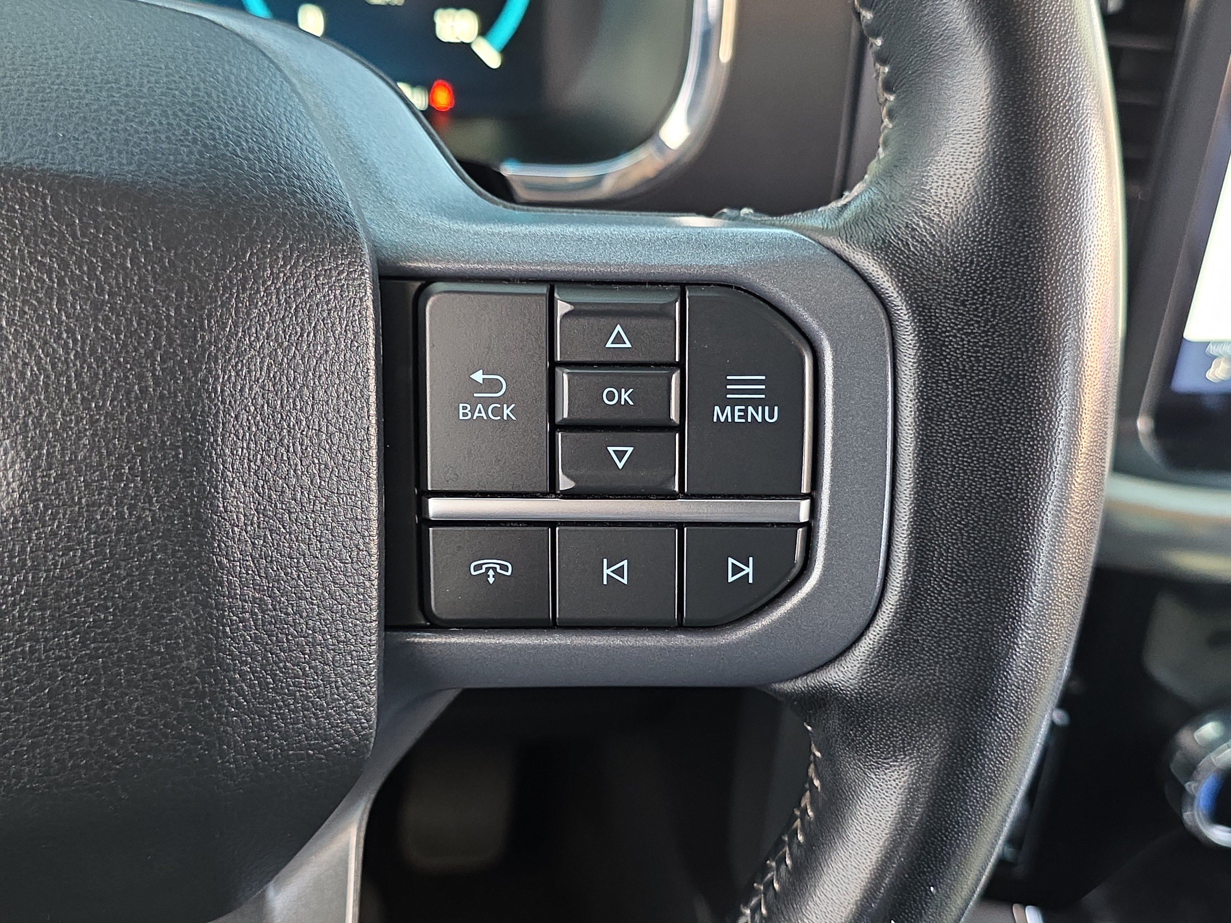 Used 2023 Ford F150 Lariat w/ Equipment Group 502A High AWD/4WD image 18