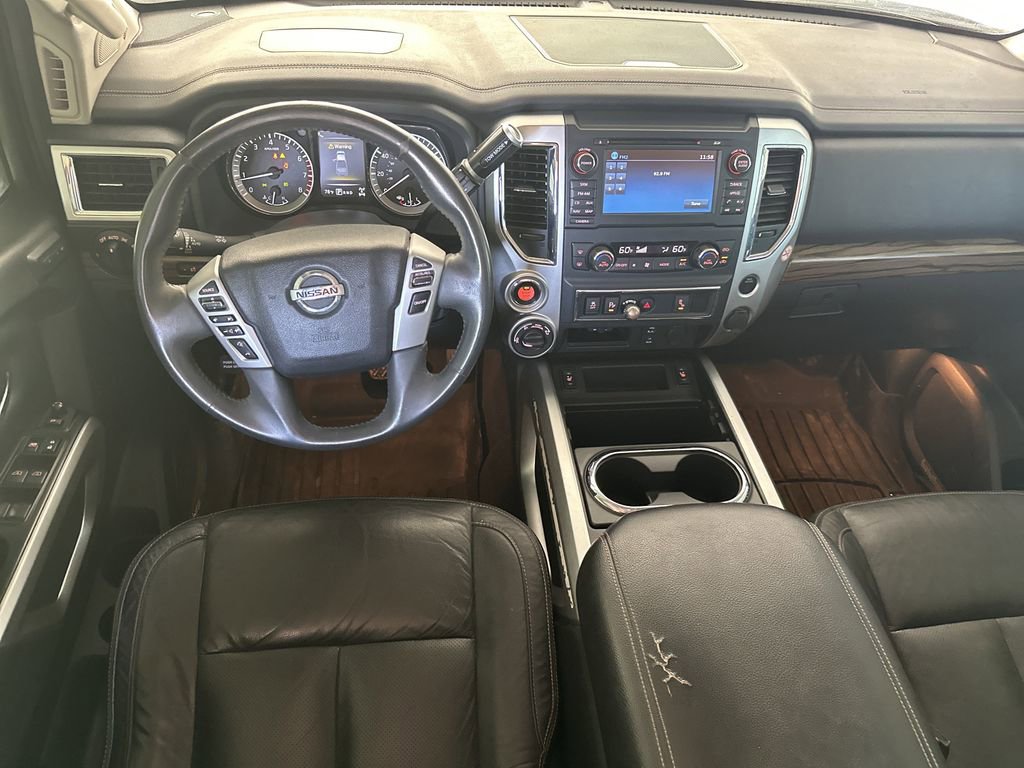 Used 2017 Nissan Titan SL image 16