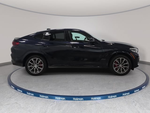 Used 2022 BMW X6 xDrive40i w/ M Sport Package AWD/4WD image 5