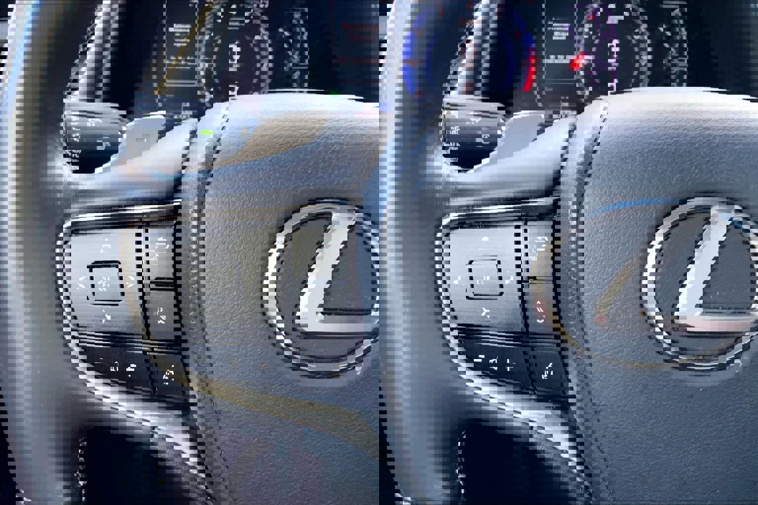 Used 2019 Lexus ES 350 w/ Luxury Package image 23