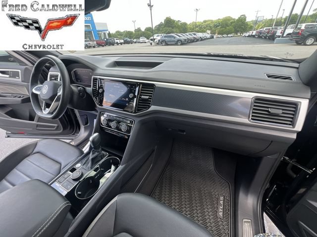 Used 2023 Volkswagen Atlas Cross Sport SEL Premium R-Line AWD/4WD image 35