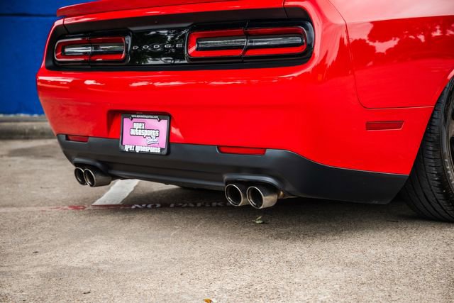Used 2015 Dodge Challenger R/T w/ Quick Order Package 28B R/T RWD image 34