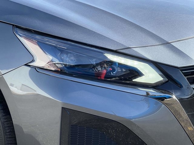 Used 2025 Nissan Altima 2.5 SR image 8