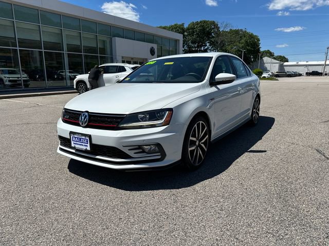 Used 2018 Volkswagen Jetta GLI FWD image 3
