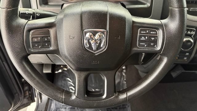 Used 2017 RAM 1500 ST w/ SXT Appearance Group AWD/4WD image 32