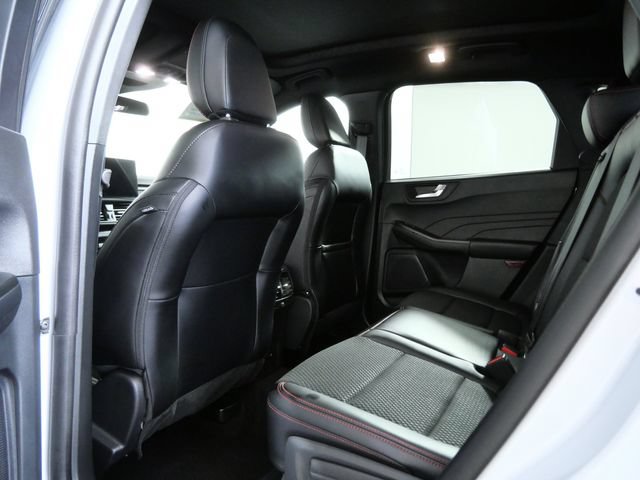 Certified 2025 Ford Escape ST-Line Select w/ Tech Pack #1 AWD/4WD image 13