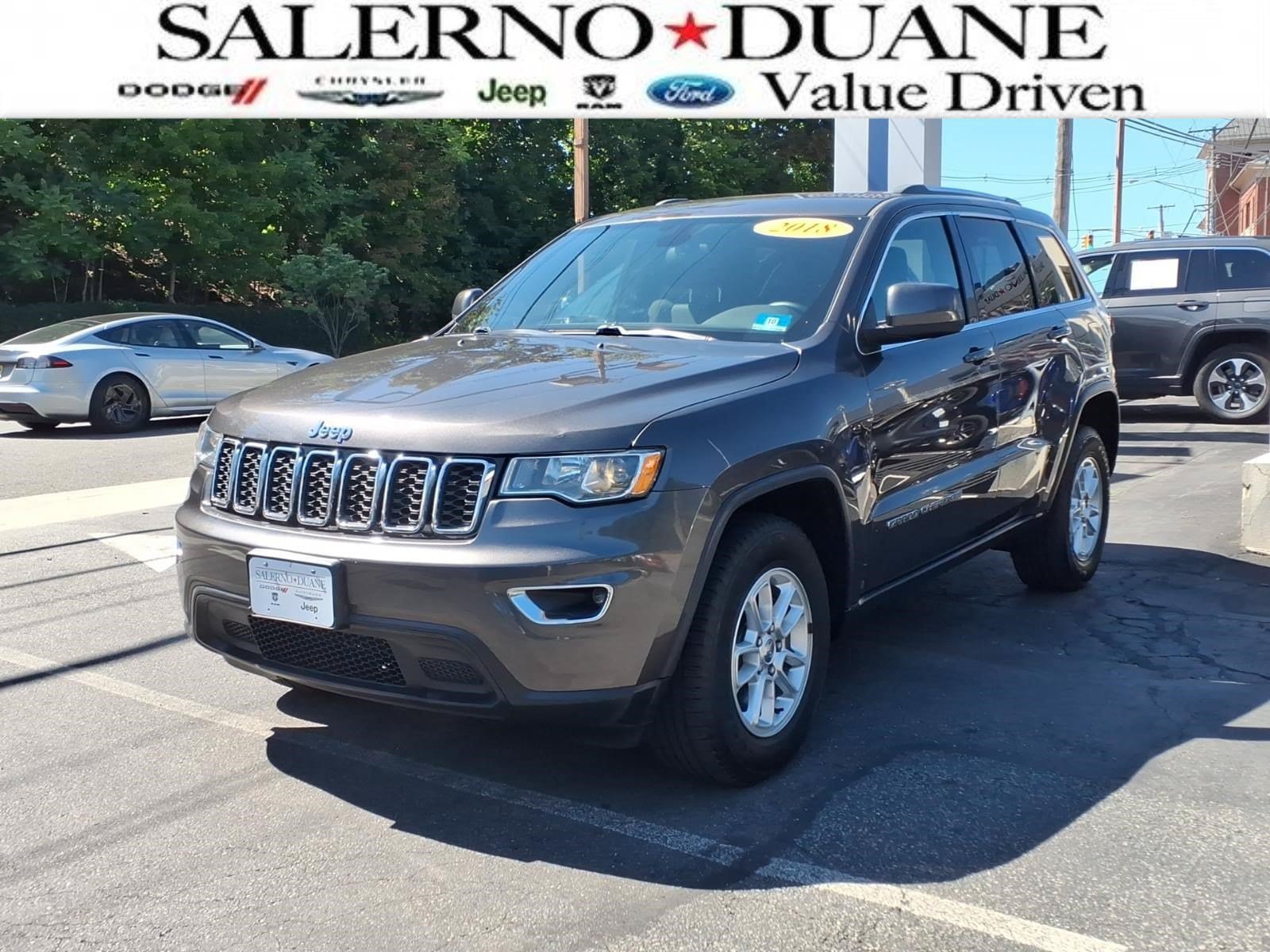 Used 2018 Jeep Grand Cherokee Laredo AWD/4WD image 1