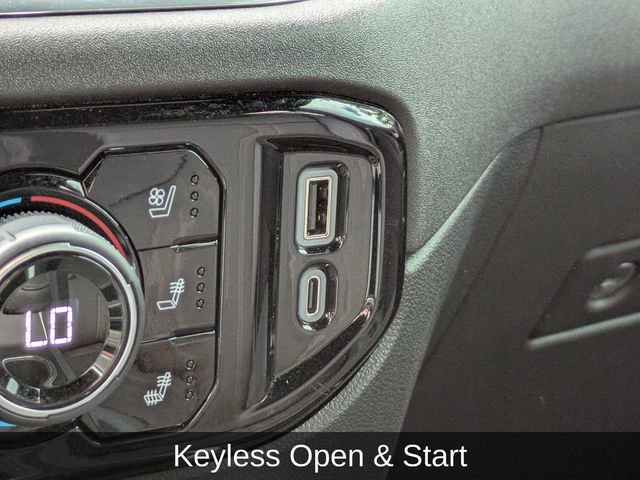 Used 2025 Chevrolet Silverado 3500 High Country w/ High Country Premium Package image 30