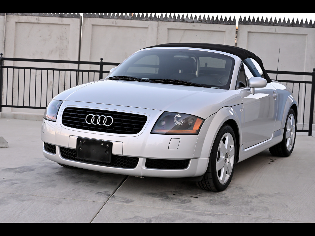 Used 2001 Audi TT 1.8T FWD image 1
