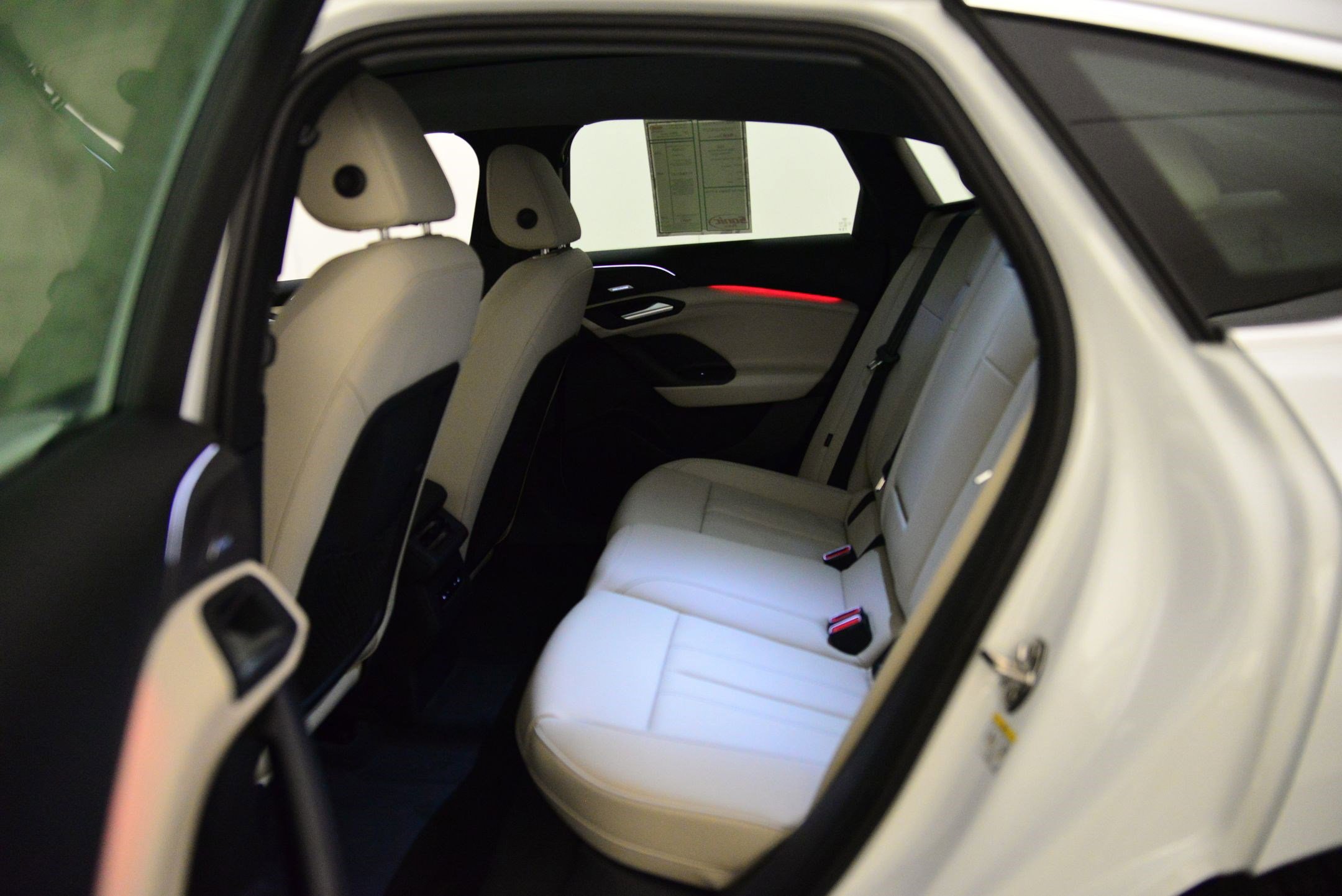 New 2025 Audi A6 e-tron Premium Plus image 12