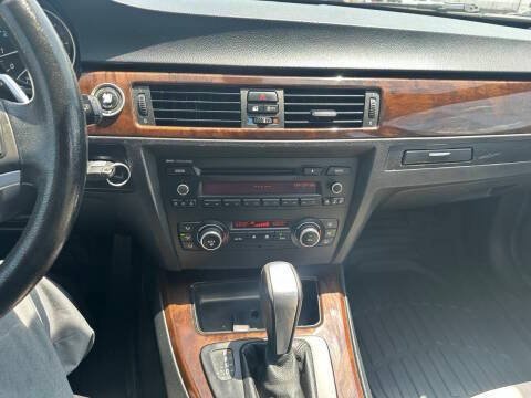 Used 2011 BMW 328i Sedan RWD image 14