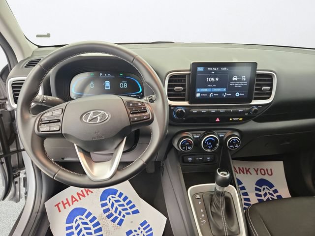 Used 2025 Hyundai Venue SEL FWD image 14