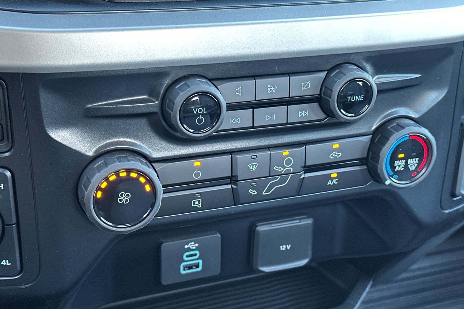 Used 2024 Ford F350 XL image 18