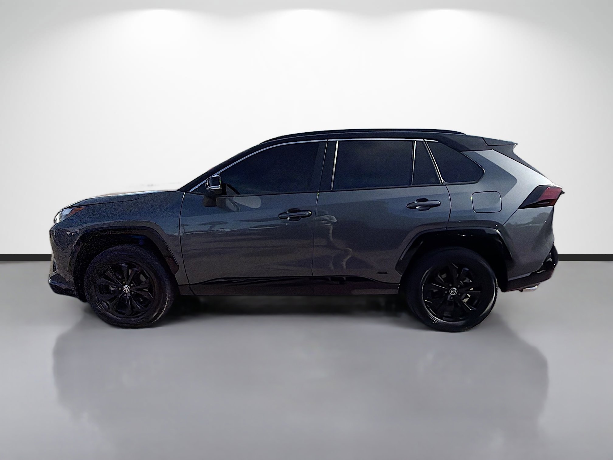 Used 2025 Toyota RAV4 XSE w/ Advanced Technology Package image 6