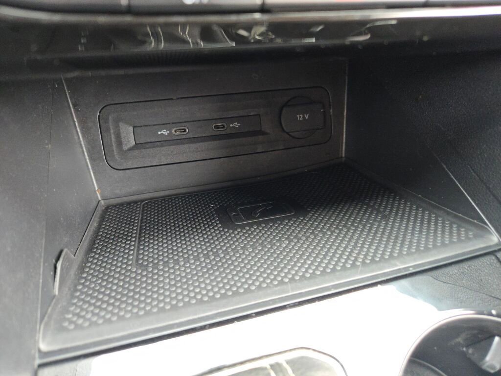 Used 2023 Volkswagen Atlas SE image 34