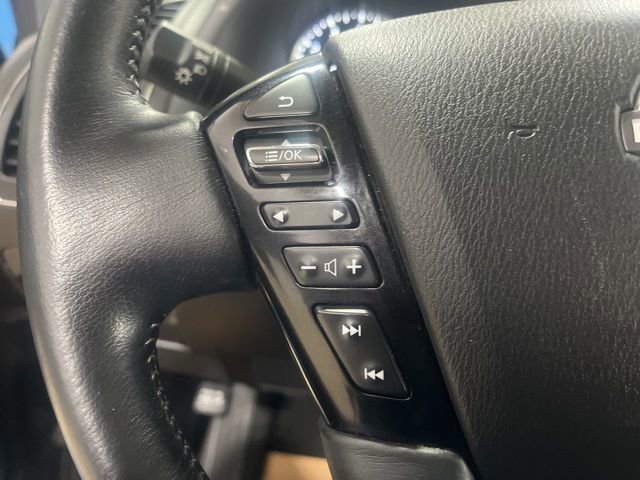 Used 2021 Nissan Armada SV w/ SV Appearance Package image 20