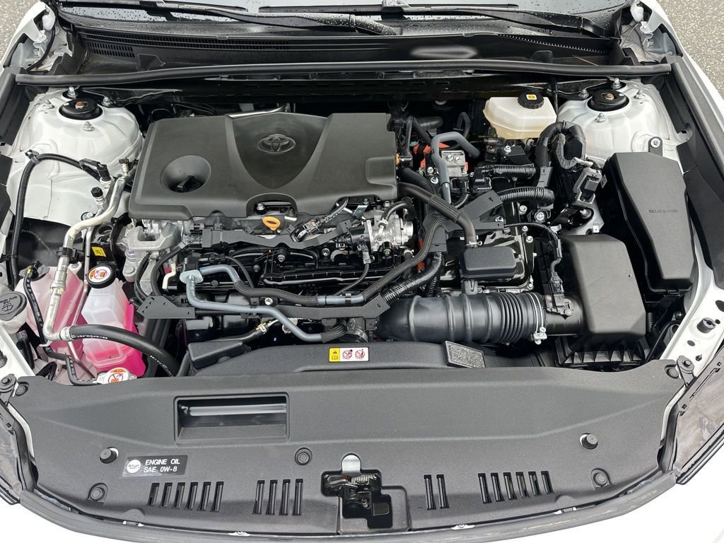 Used 2025 Toyota Camry LE FWD image 31