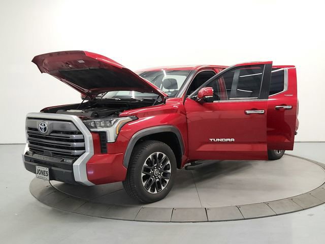 Used 2024 Toyota Tundra Limited AWD/4WD image 11