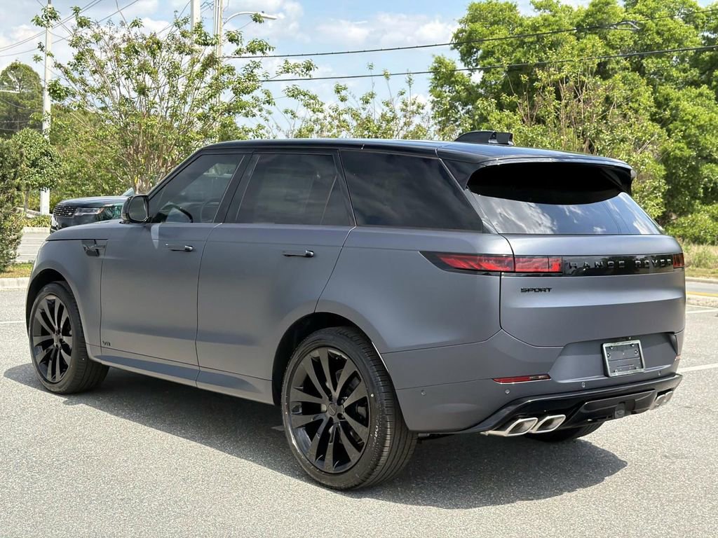 New 2026 Land Rover Range Rover Sport Dynamic SE image 3