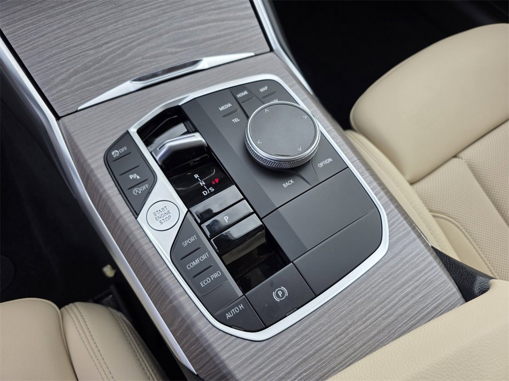 New 2026 BMW 330i Sedan w/ Premium Package image 17