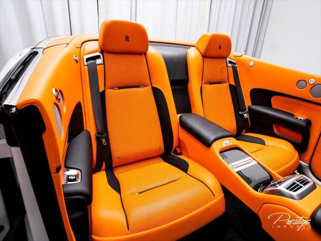 Used 2021 Rolls-Royce Dawn RWD image 37