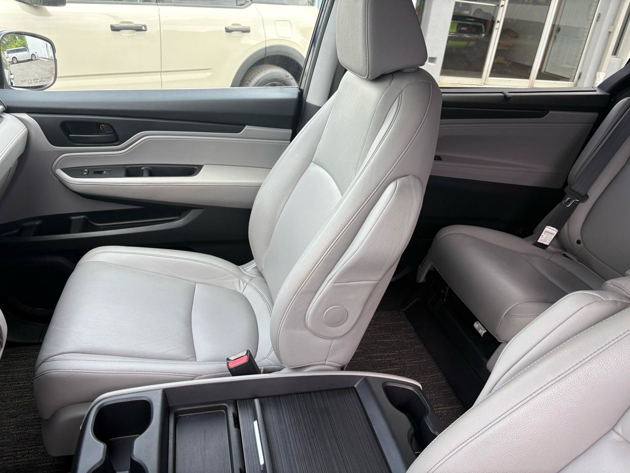 Used 2023 Honda Odyssey EX-L image 12
