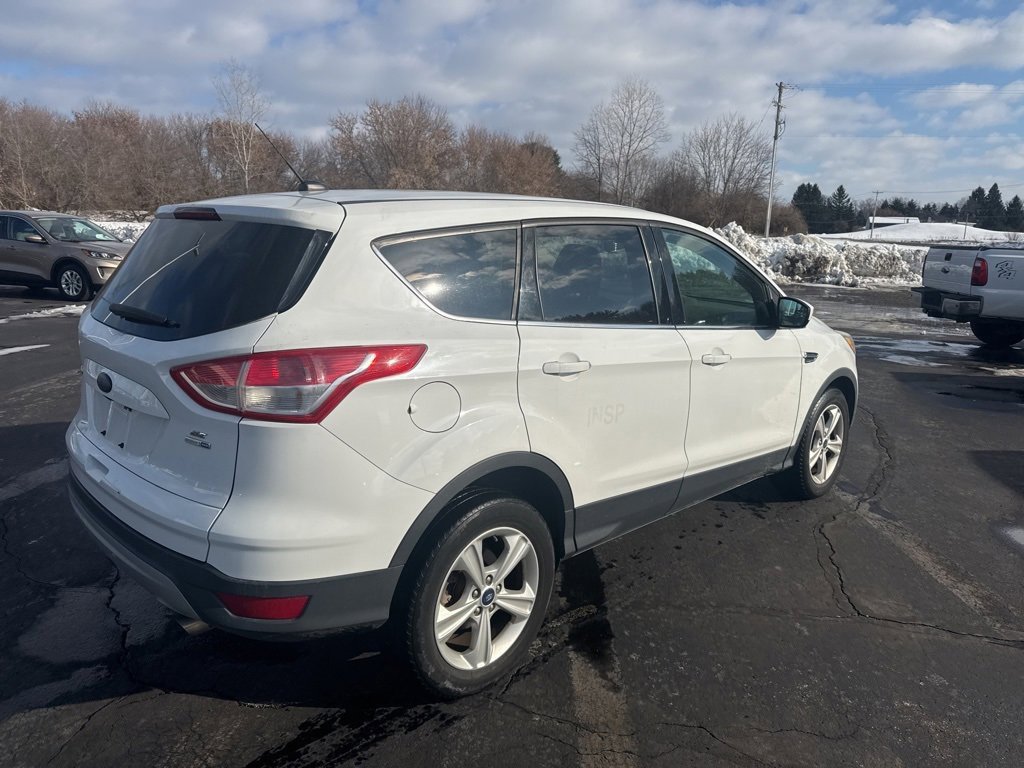 Used 2015 Ford Escape SE image 5
