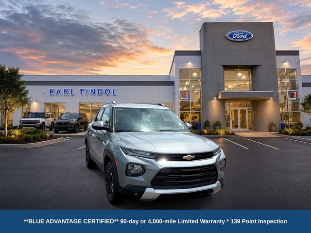 Used 2023 Chevrolet TrailBlazer LT FWD image 2