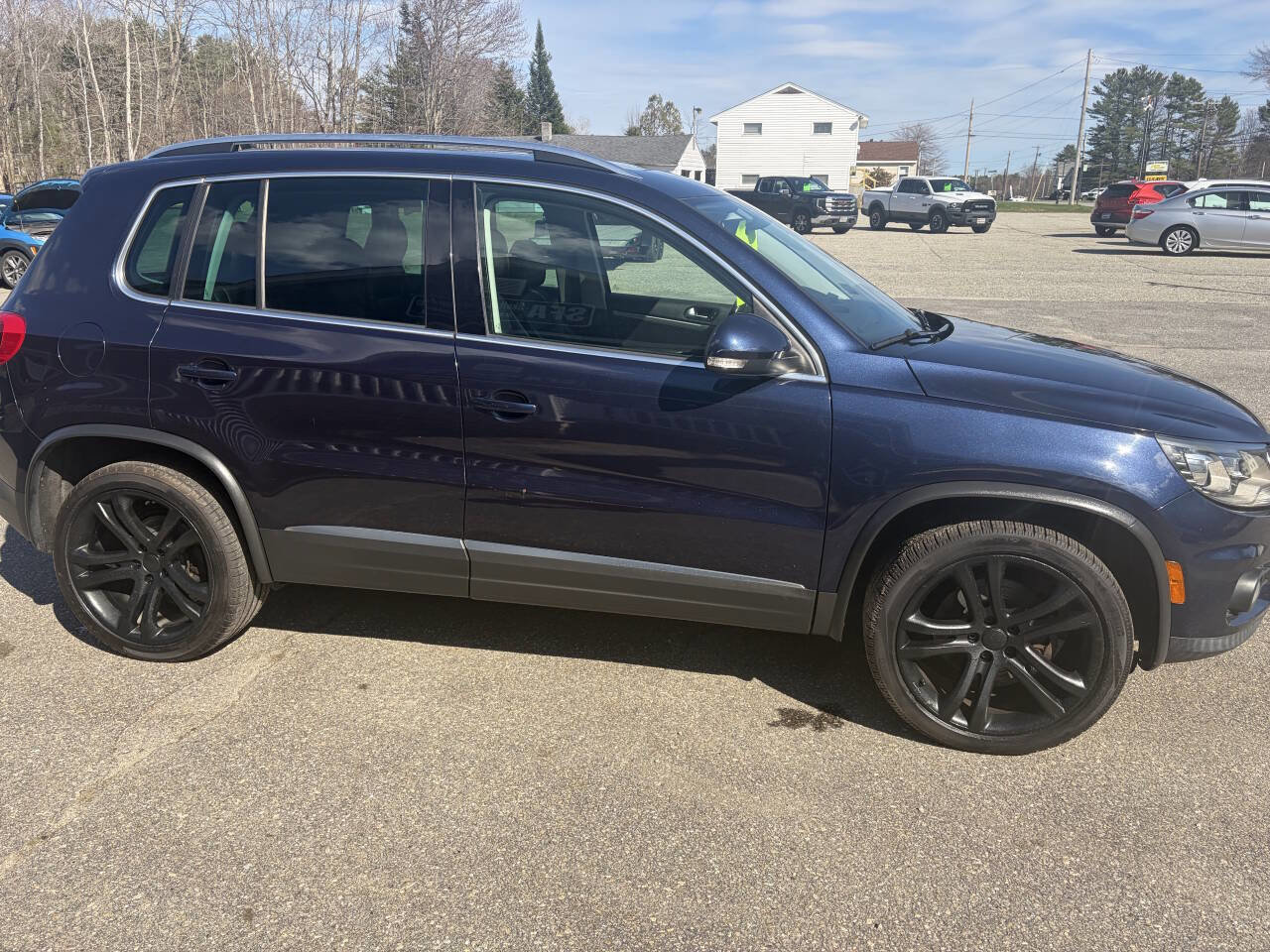 Used 2013 Volkswagen Tiguan S AWD/4WD image 11