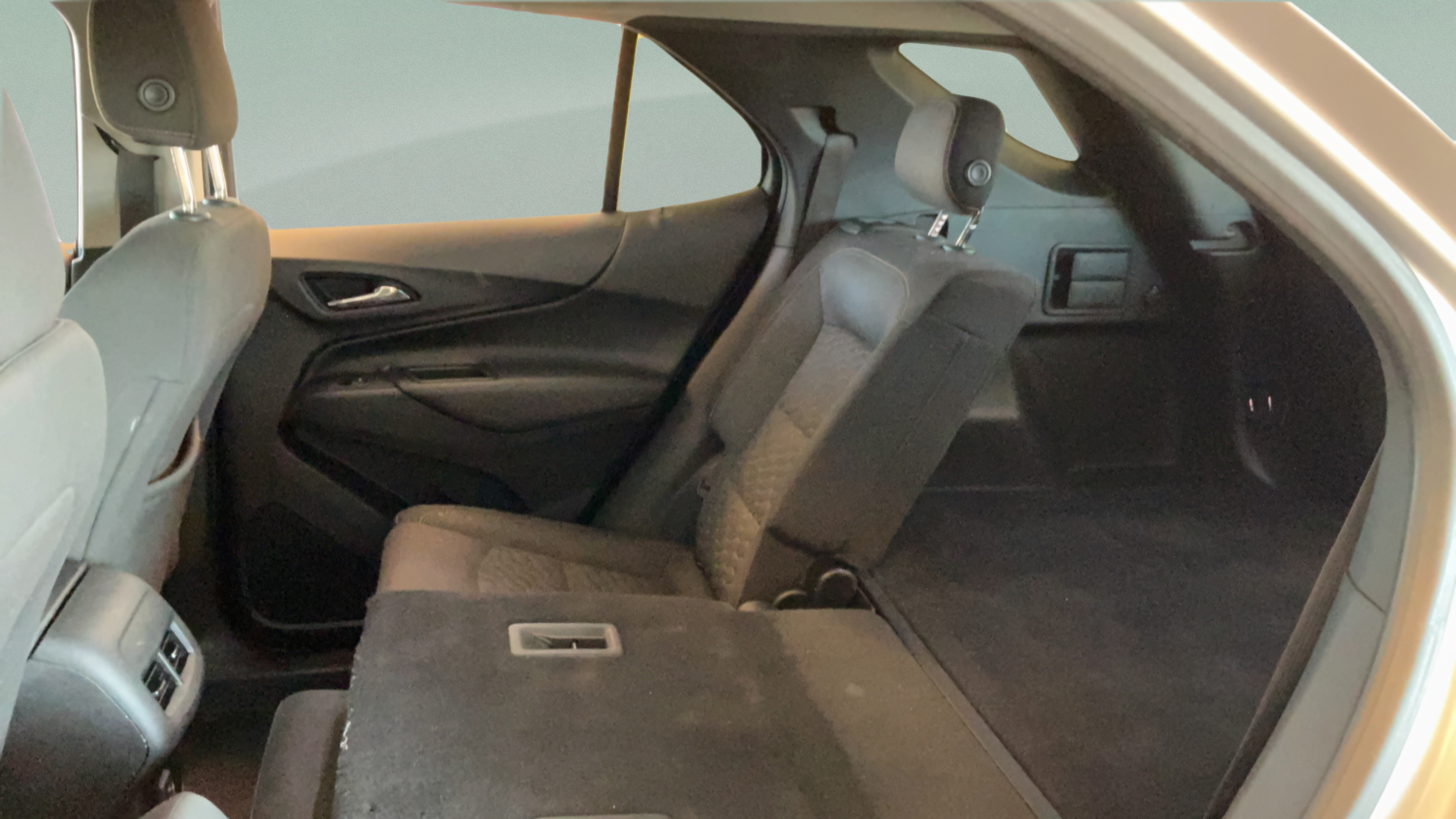 Used 2019 Chevrolet Equinox LT FWD image 28