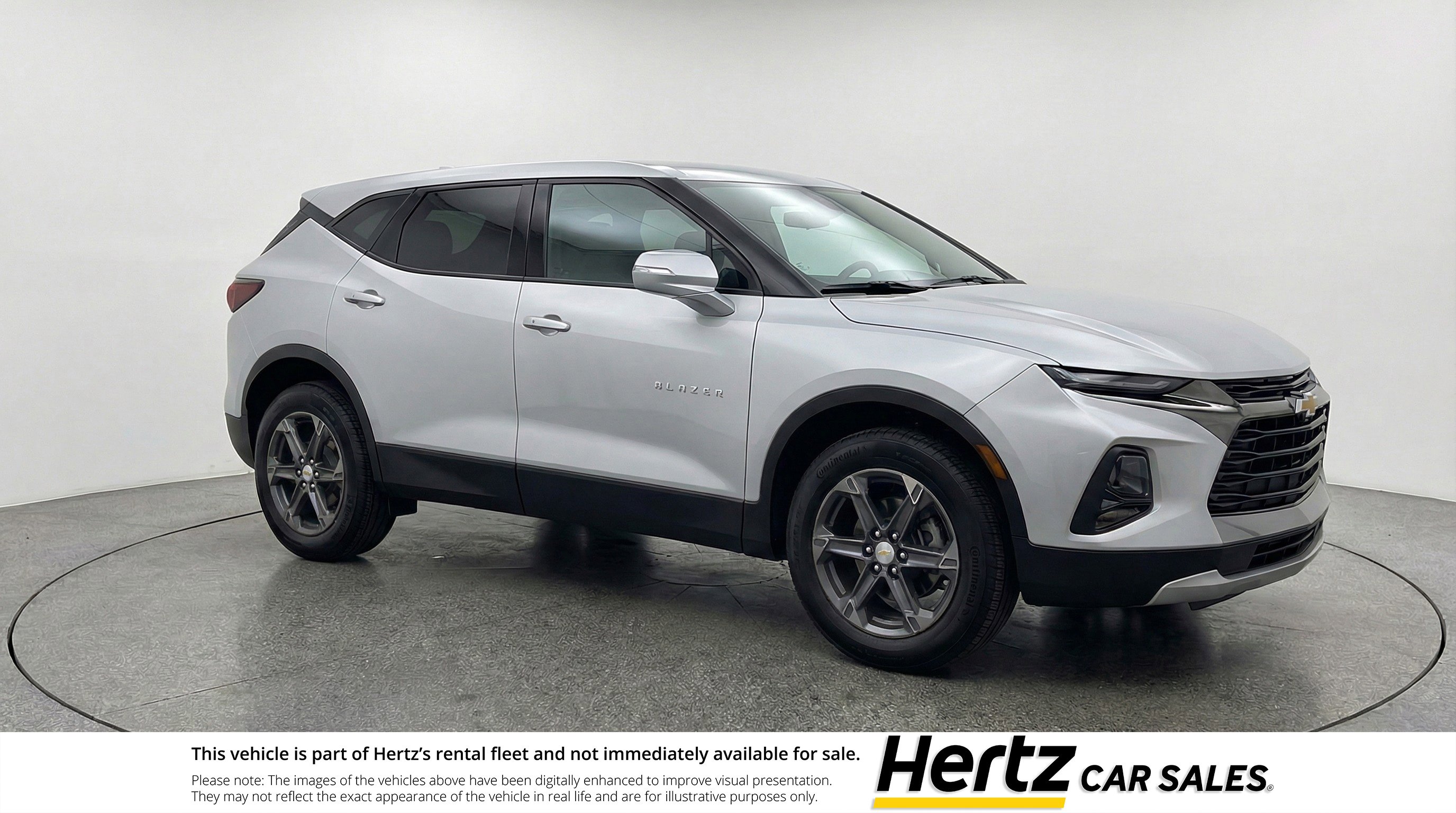 Used 2025 Chevrolet Blazer LT image 1