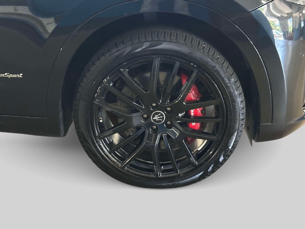 Used 2020 Maserati Levante S GranSport AWD/4WD image 13