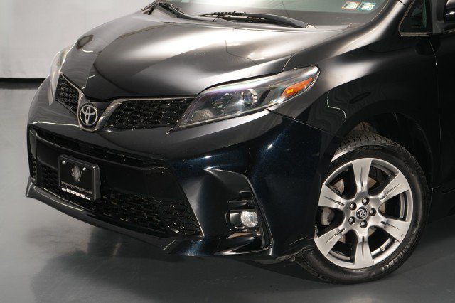 Used 2020 Toyota Sienna SE FWD image 6