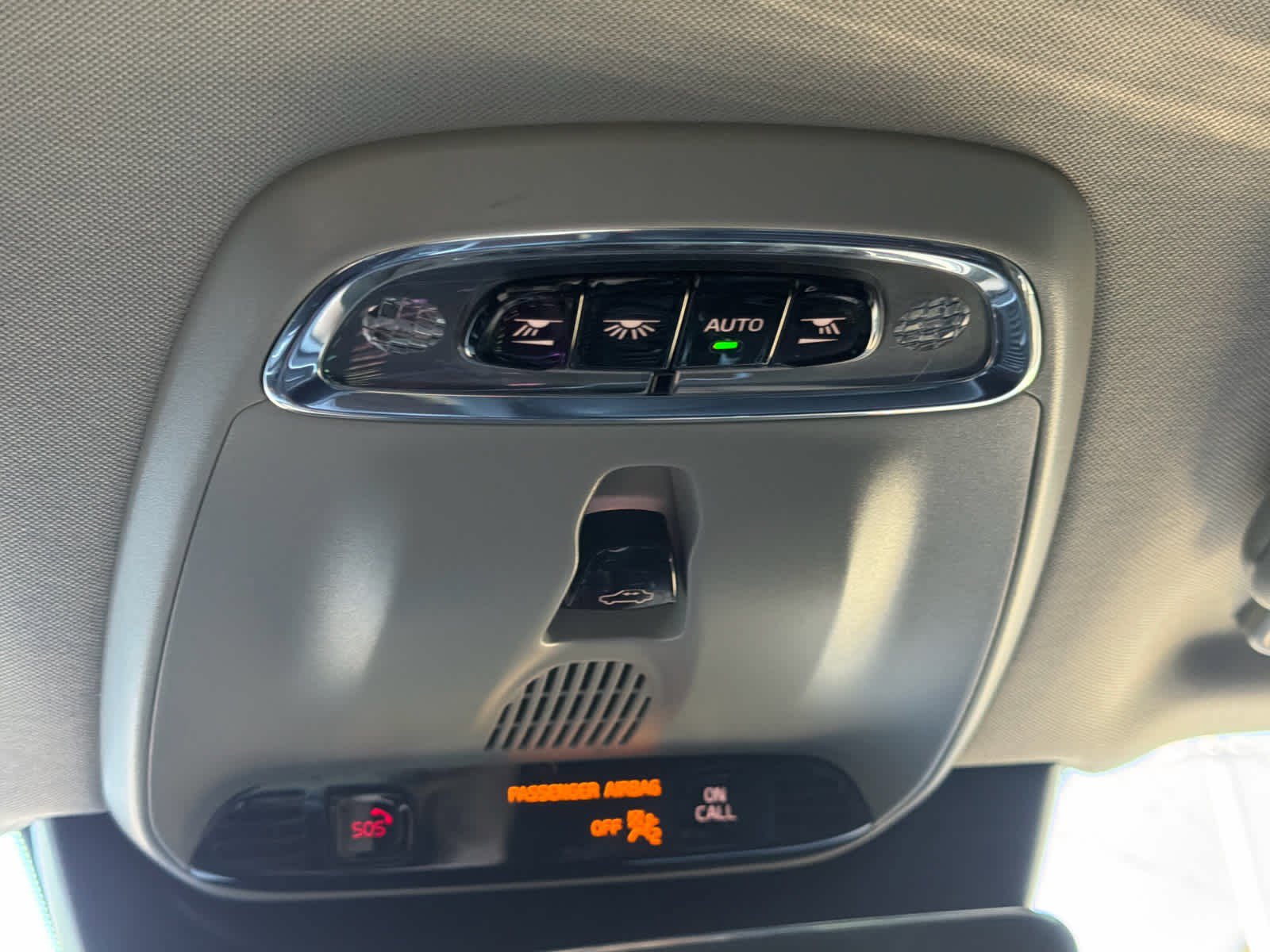 Used 2019 Volvo XC90 T5 Momentum w/ Multimedia Package AWD/4WD image 34