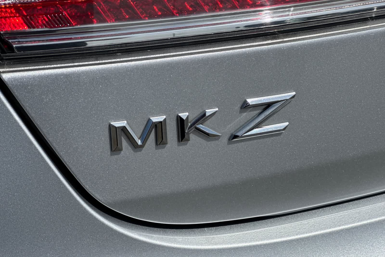 Used 2019 Lincoln MKZ Reserve w/ Reserve Plus Package FWD image 32