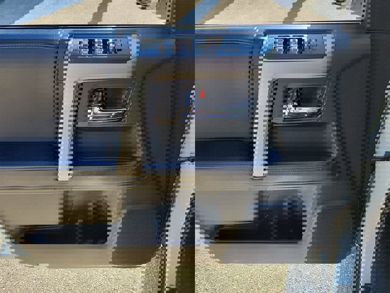 Used 2023 Toyota 4Runner SR5 image 12