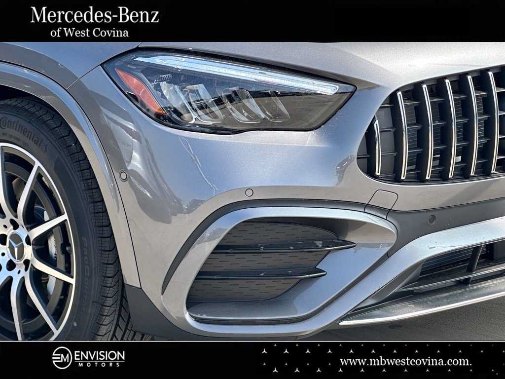 New 2025 Mercedes-Benz GLA 35 AMG 4MATIC image 3