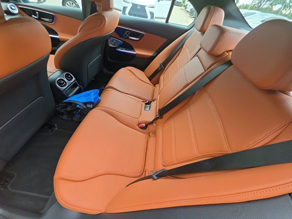 Used 2025 Mercedes-Benz C 300 Sedan image 15