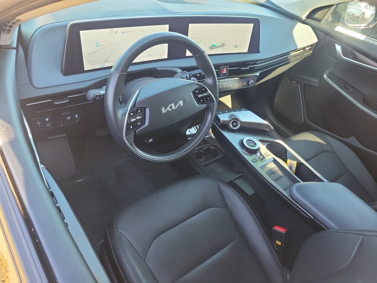 Used 2023 Kia EV6 Wind w/ Wind Technology Package AWD/4WD image 6