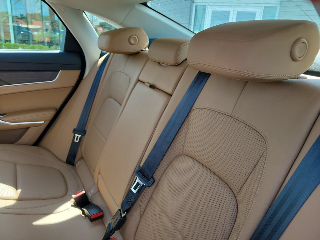 Used 2021 Jaguar XF S RWD image 15