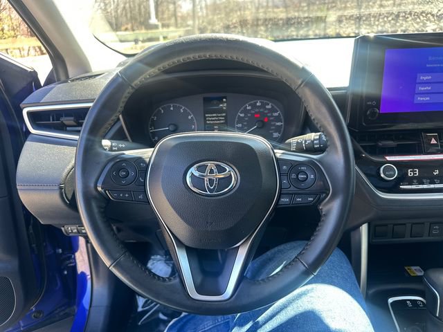 Used 2023 Toyota Corolla Cross LE w/ Moonroof Package image 35