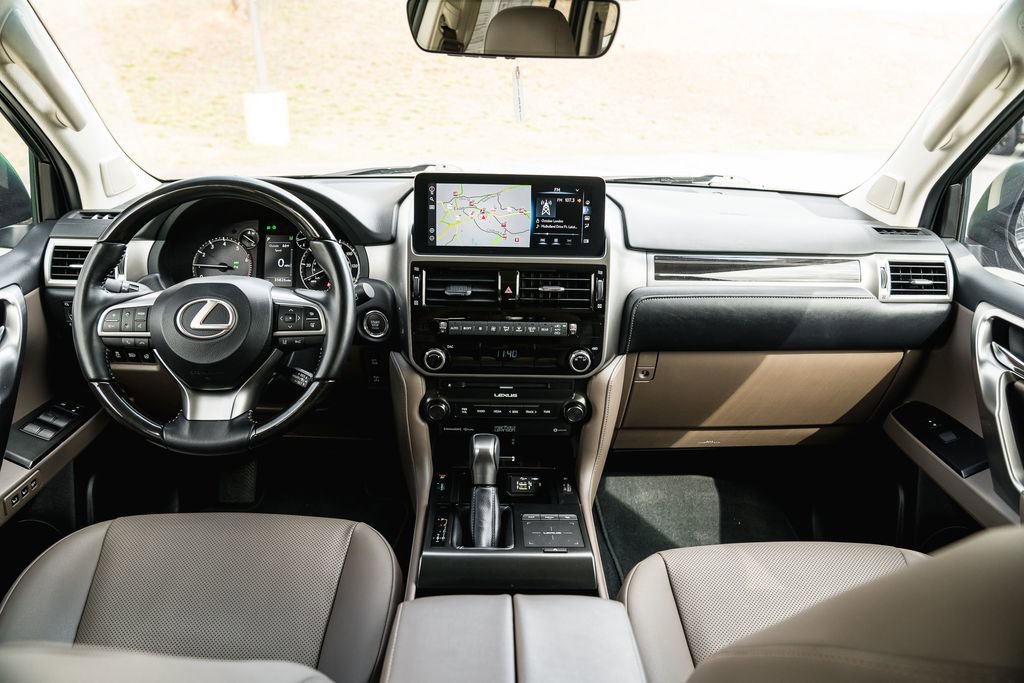 Used 2023 Lexus GX 460 Premium image 12