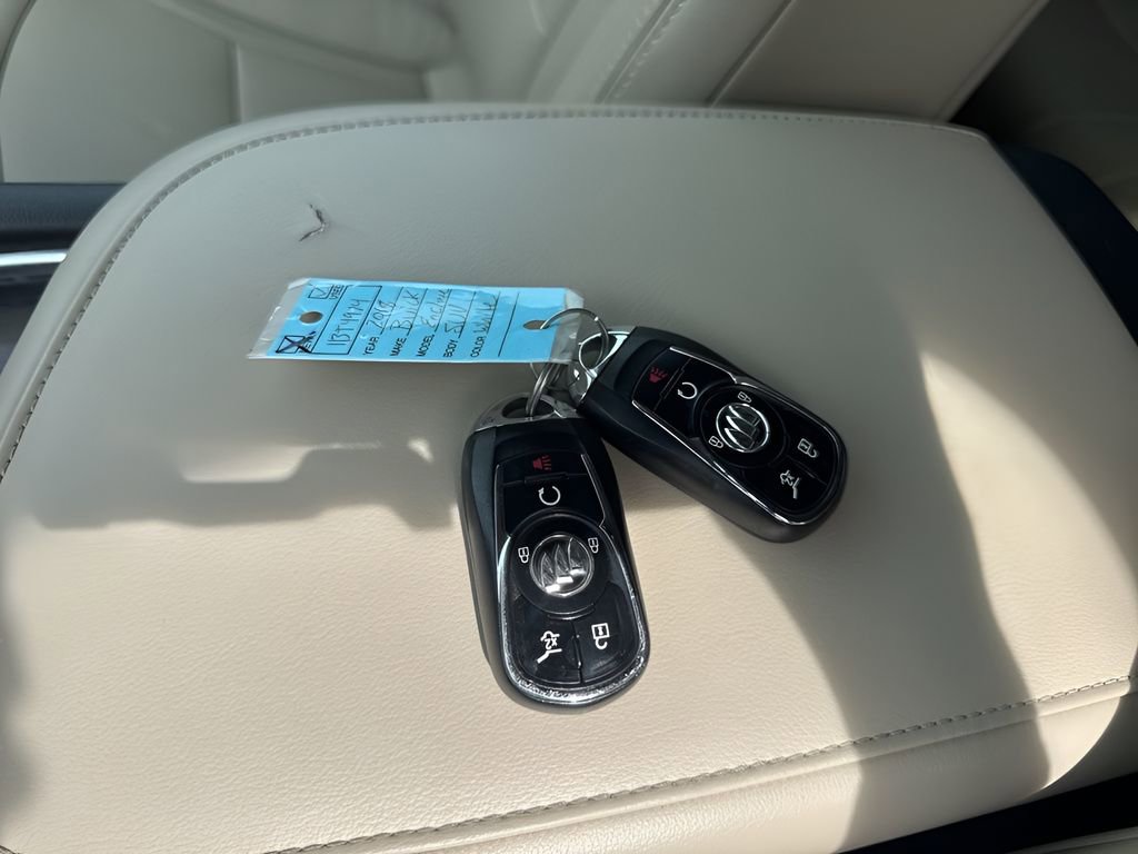 Used 2018 Buick Enclave Premium image 37