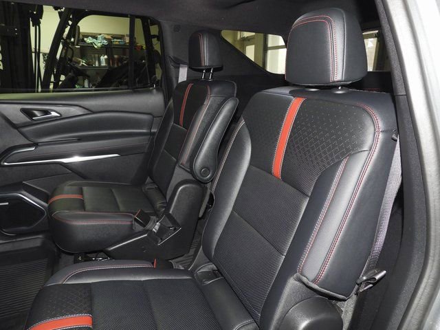 Used 2024 Chevrolet Traverse RS w/ LPO, Floor Liner Package image 42